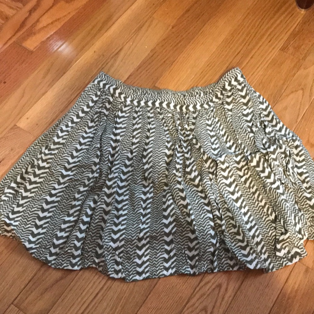 Green and white printed American eagle skirt - Picture 1 of 2